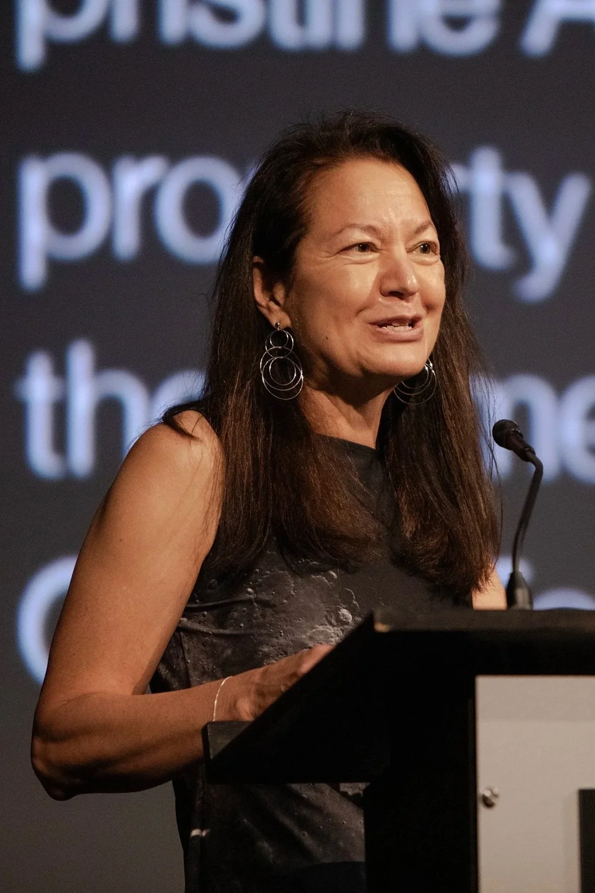 Michelle Hanlon